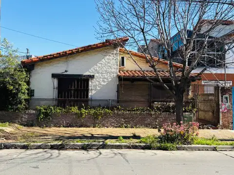CASA A REFACCIONAR 3 AMBIENTES EXCELENTE ZONA