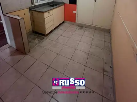 Depto Tipo Casa en Venta en Ramos Mejía, USD 58.000