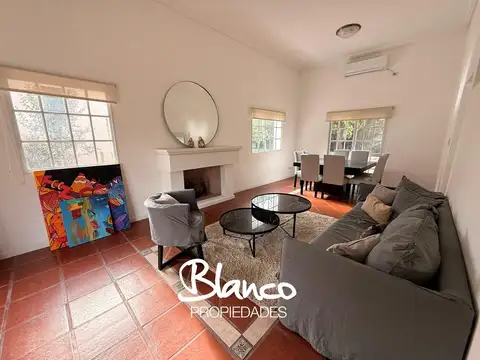 Casa en Alquiler en La Delfina, USD 1.500