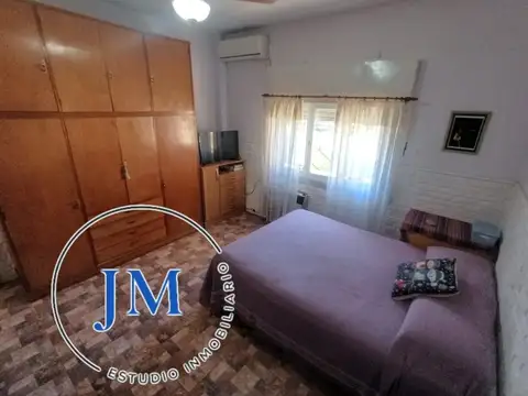HERMOSA CASA DE 4 AMBIENTES
