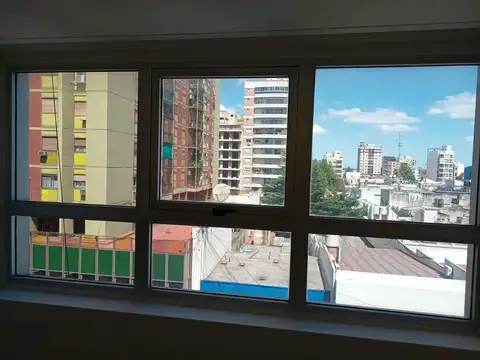 Oficina en Alquiler en Caseros, $ 250.000