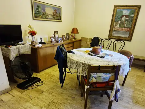 Depto Tipo Casa en Venta en Flores, USD 87.000