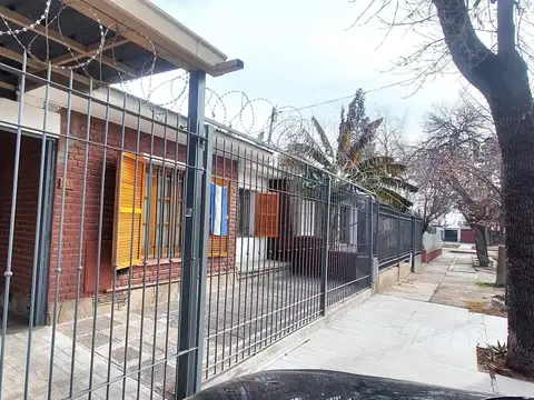 Julio A. Lemos 3400