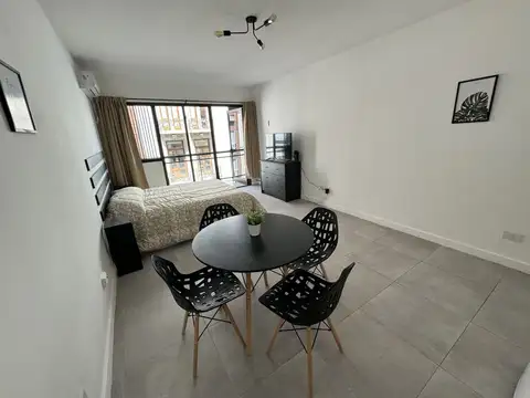 Viamonte 1300, Piso 4
