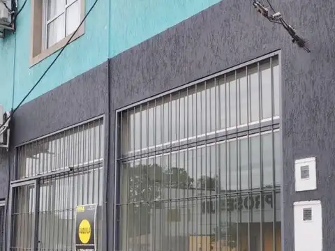 Local Comercial Sobre Av. Andresito