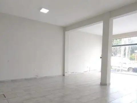 Local en Alquiler en Posadas, $ 600.000