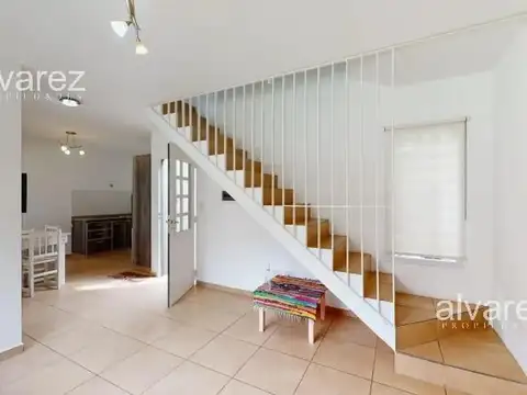 Depto Tipo Casa en Venta de 3 ambientes