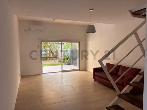 Venta Casa Triplex 3 dor complejo Solares de Portezuelo Nordelta Tigre