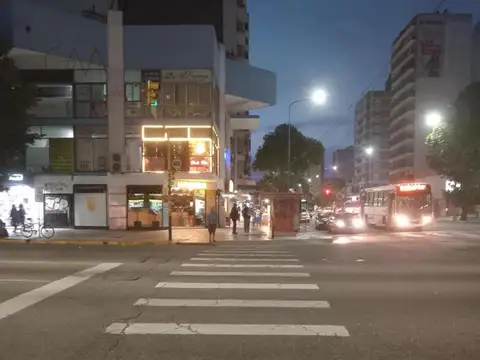 Av. Pedro Luro al 300