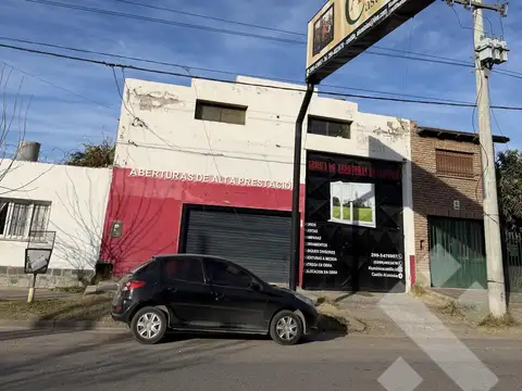Galpon en Venta 10  mts Frente
