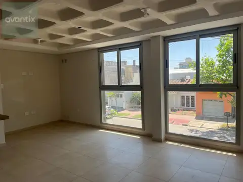 Departamento en Alquiler en Alberdi, $ 1.300.000