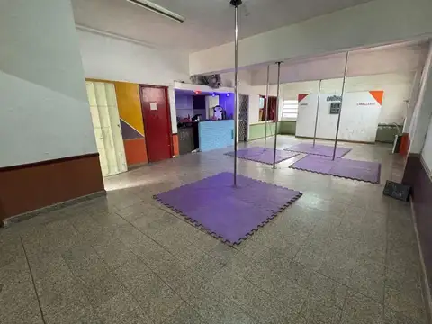 Oficina en Alquiler al Norte