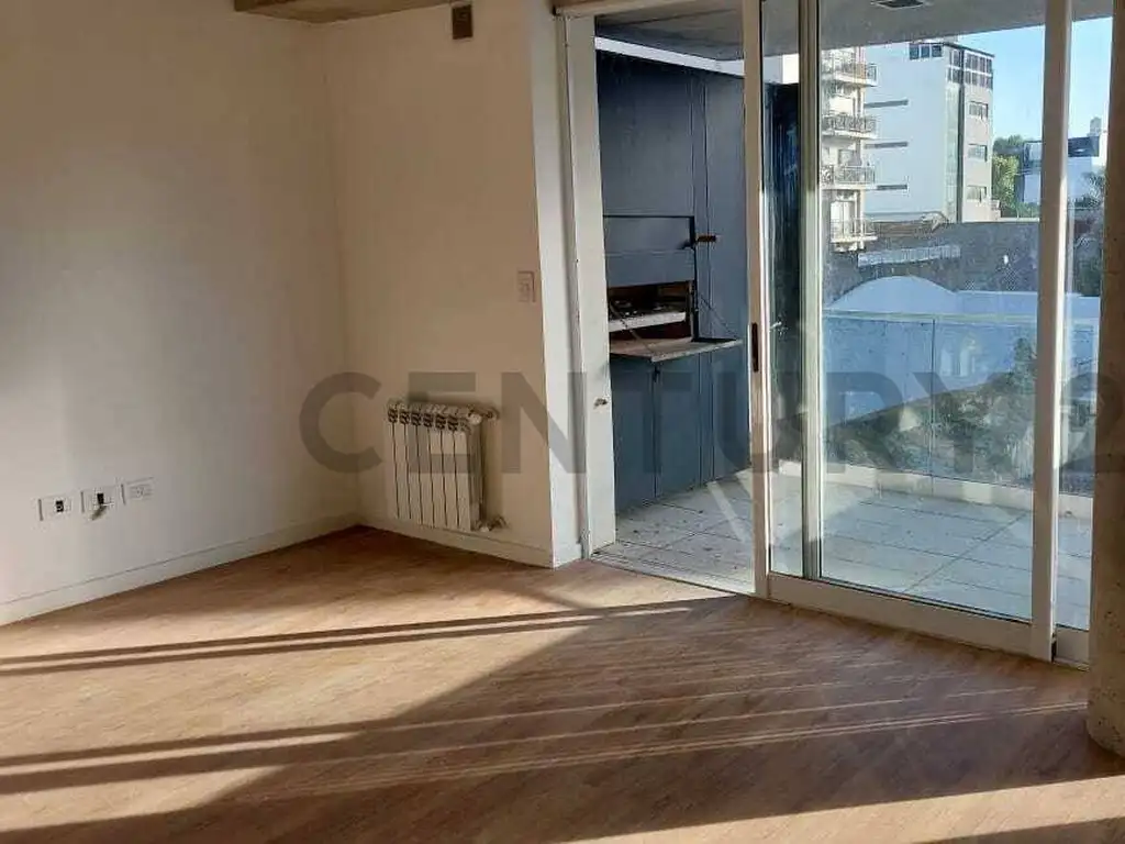 Ceretti 2600, Piso 3
