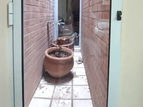 Depto Tipo Casa 4 ambientes con 2 baños