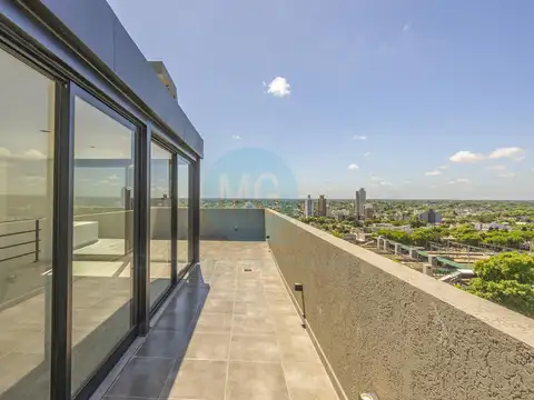 Piso de 4 ambientes con quincho, terraza y jacuzzi privados a estrenar, amenities cochera