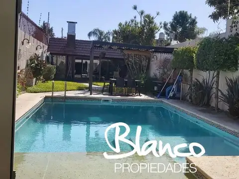 Casa en Venta en Vicente López Vías / Maipú, USD 649.000