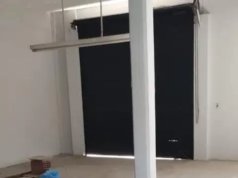 Galpon en Alquiler 30  mts Fondo