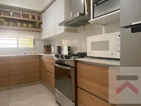 Depto Tipo Casa en Venta con 1 cocheras