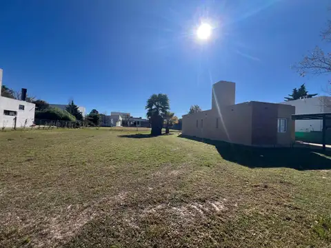 VALLE DEL GOLF HERMOSO LOTE CENTRAL EN VENTA
