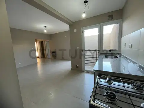 Granaderos 1600, Piso 1