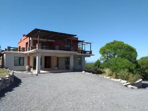 Venta de casa en La Loma La Cumbre 3 dor.