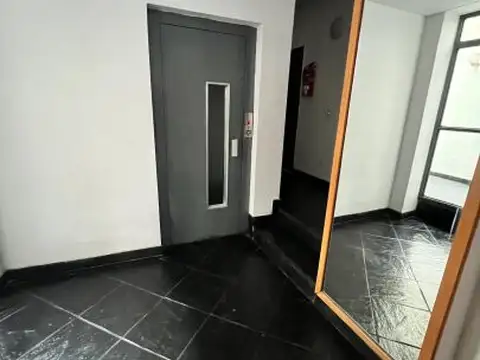 Departamento tres ambientes alquiler con balcón en Colegiales, amoblado con servicios incluidos