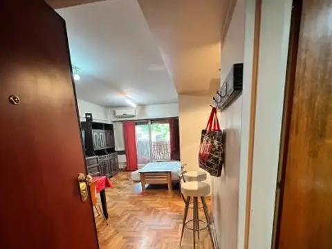 Amenábar 400, Piso 1