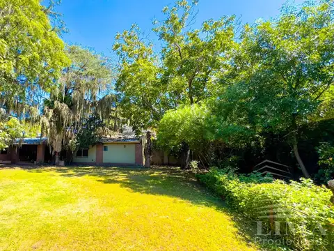 Galpón con casa en  Bv. Oroño 3500