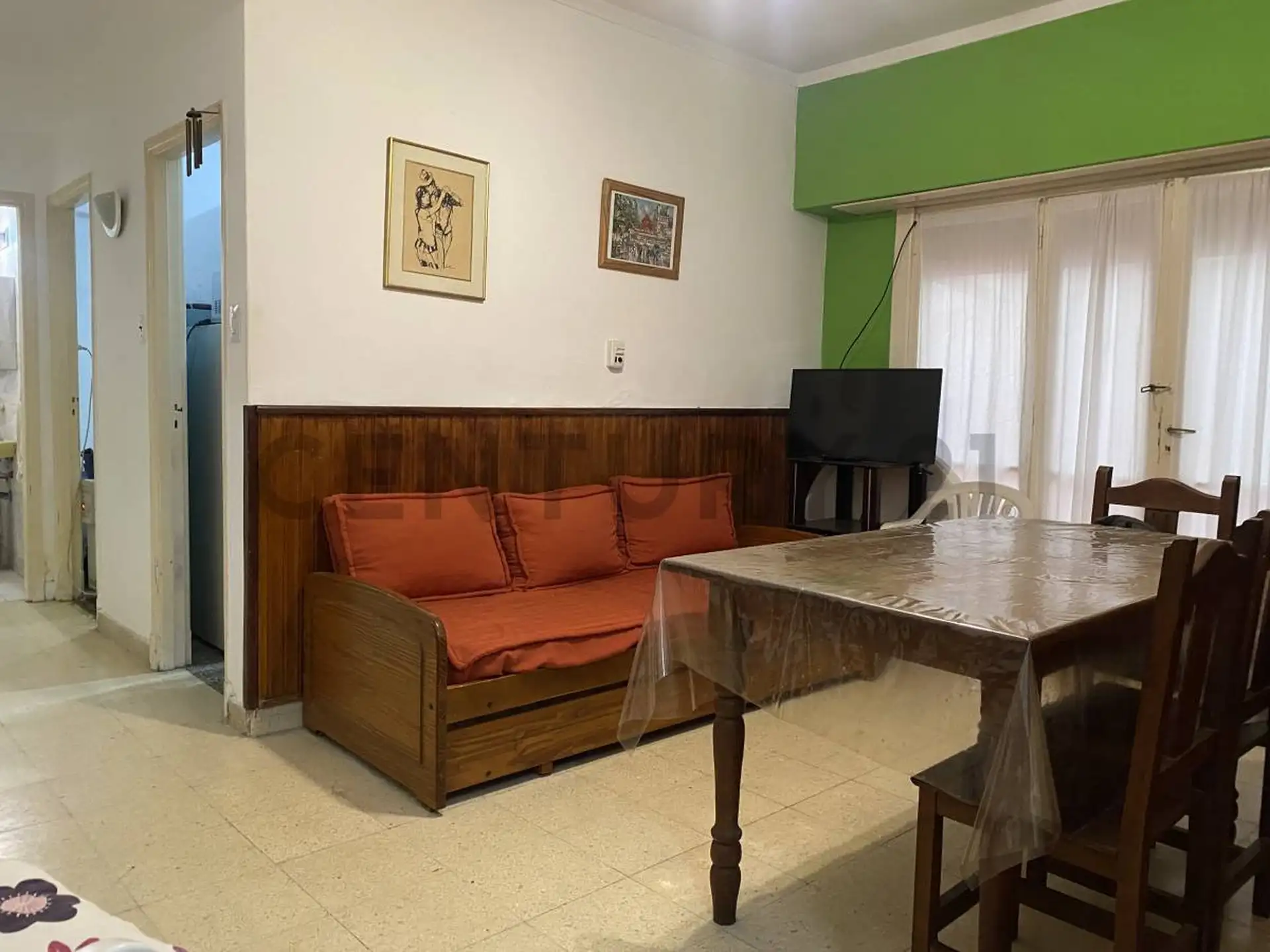 Depto 2 amb, 37.7m² con patio y parrilla — Centro