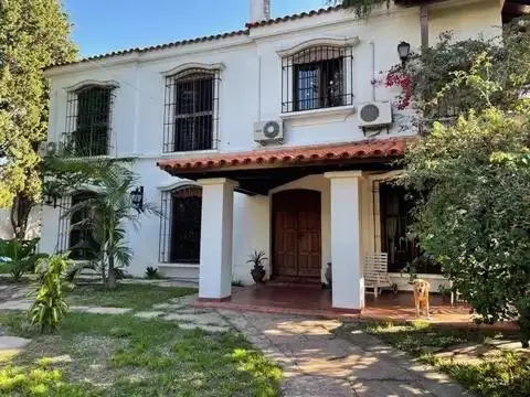 Venta Casa 5 ambientes en Villa Sarmiento