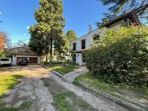 Casa en Venta en Villa Sarmiento, USD 345.000