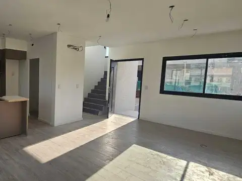 Casa 5 ambientes con 2 baños