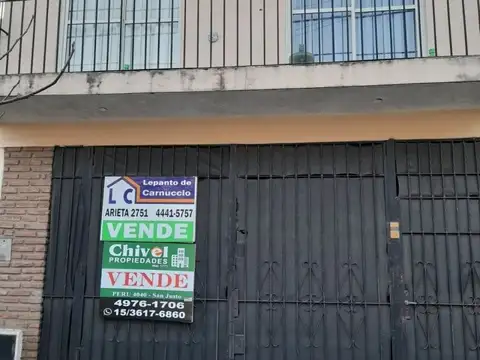 PH TiPO  CASA SIN EN EXPENSAS!  EN SAN JUSTO IDEAL PARA UNA FAMILIA NUMEROSA APTO CREDITO