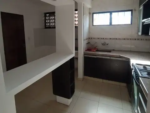 Santiago del estero 4500, Piso 2