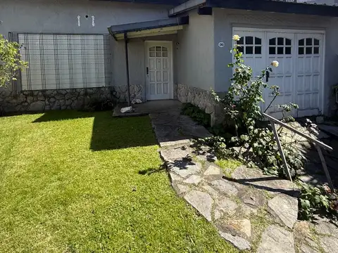 Casa en Venta en Vicente López Vías / Maipú, USD 260.000