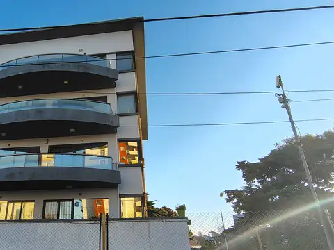 paseo 124 100, Piso 3