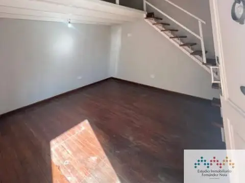Depto Tipo Casa 3 ambientes con 1 baño