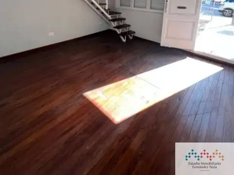 Depto Tipo Casa en Venta en Remedios de Escalada, USD 88.000