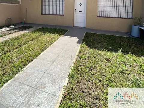 Depto Tipo Casa en Venta de 3 ambientes