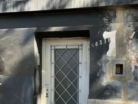 Avellaneda 851 bis (entre Almafuerte y Reconquista)