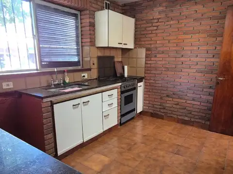 Depto Tipo Casa en Venta 40 años