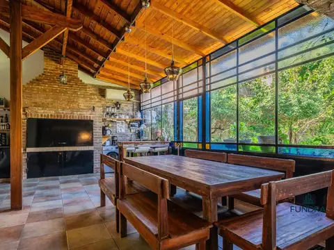 Casa 6 ambientes con 3 baños