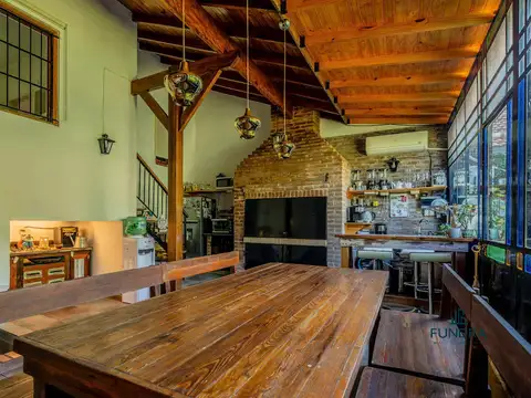 Casa en Venta con 1 cochera