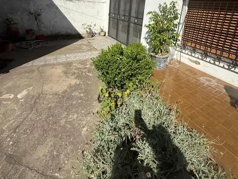 Casa en Venta en Gonzalez Catan, USD 120.000