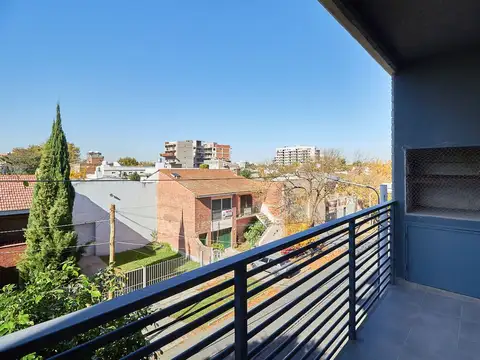 DEPARTAMENTO VENTA TIGRE 2 AMBIENTES CON COCHERA