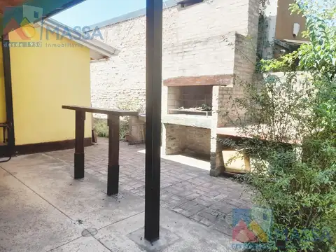 EN VENTA CASA 2 DORMITORIOS Y 2 BAÑOS EN ROLDAN  BARRIO LOS AROMOS CON PILETA 