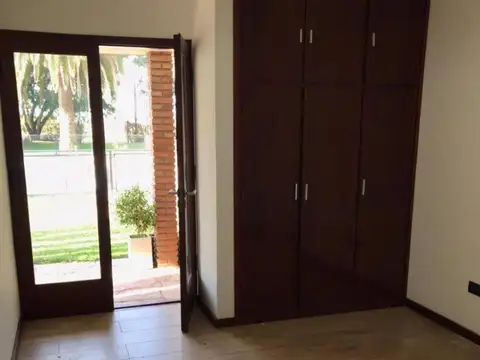 Avenida Santa Fe e/ Azcoaga y José Valdez