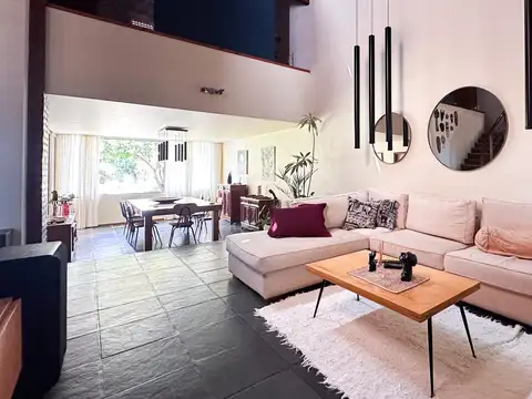VENTA/PERMUTA - Casa de 3 Dormitorios, Cochera, Quincho, Jardín y Pileta - Cañada de Gomez.