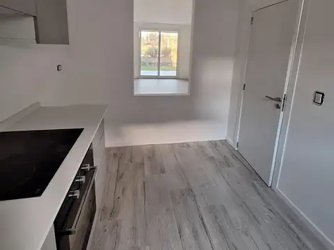 Casa en Alquiler en La Lonja, USD 1.200