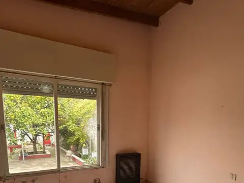 Casa en Alquiler con 1 cochera